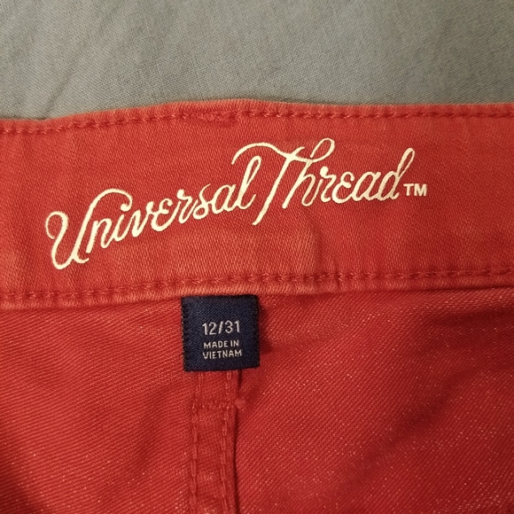Universal Thread red cutoff jean shorts sz 12 / 31 some stretch - Picture 3 of 8
